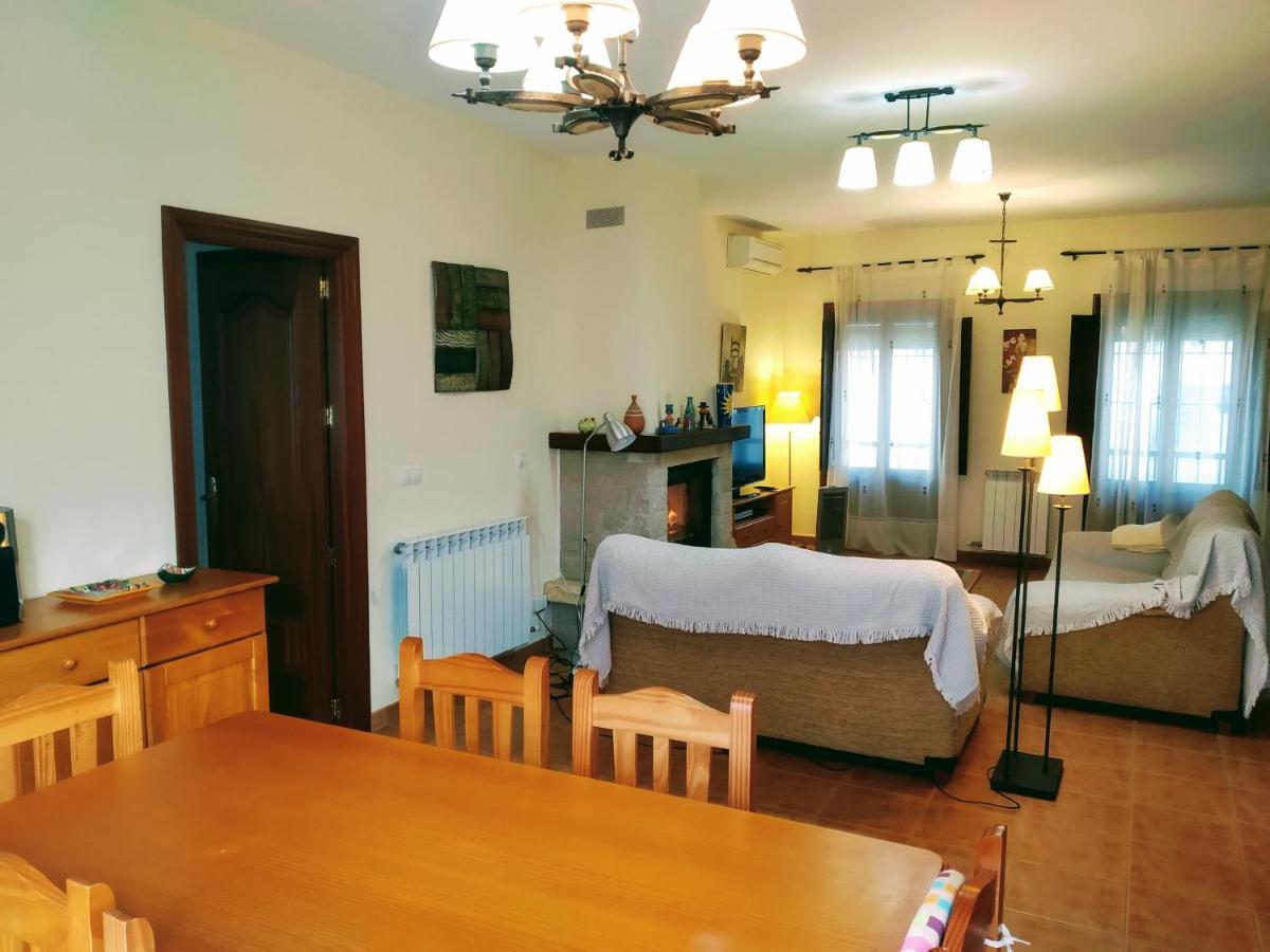 Casa Rural Con Chimenea, Barbacoa, Terraza Y Solarium Villa Illar Exteriör bild